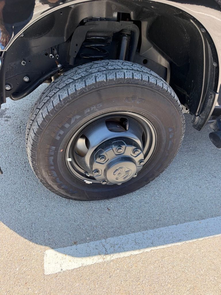 2025 RAM 3500 Tradesman Crew Cab 4x4 8' Box