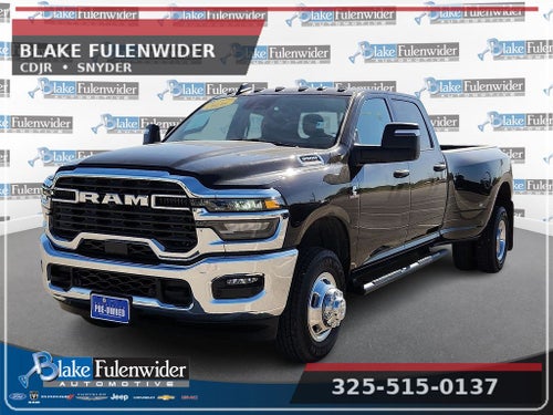 2026 RAM 3500 Tradesman Crew Cab 4x4 8' Box