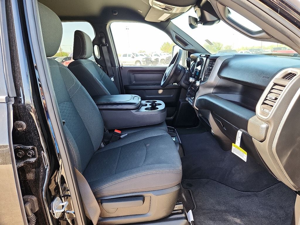 2026 RAM 3500 Tradesman Crew Cab 4x4 8' Box