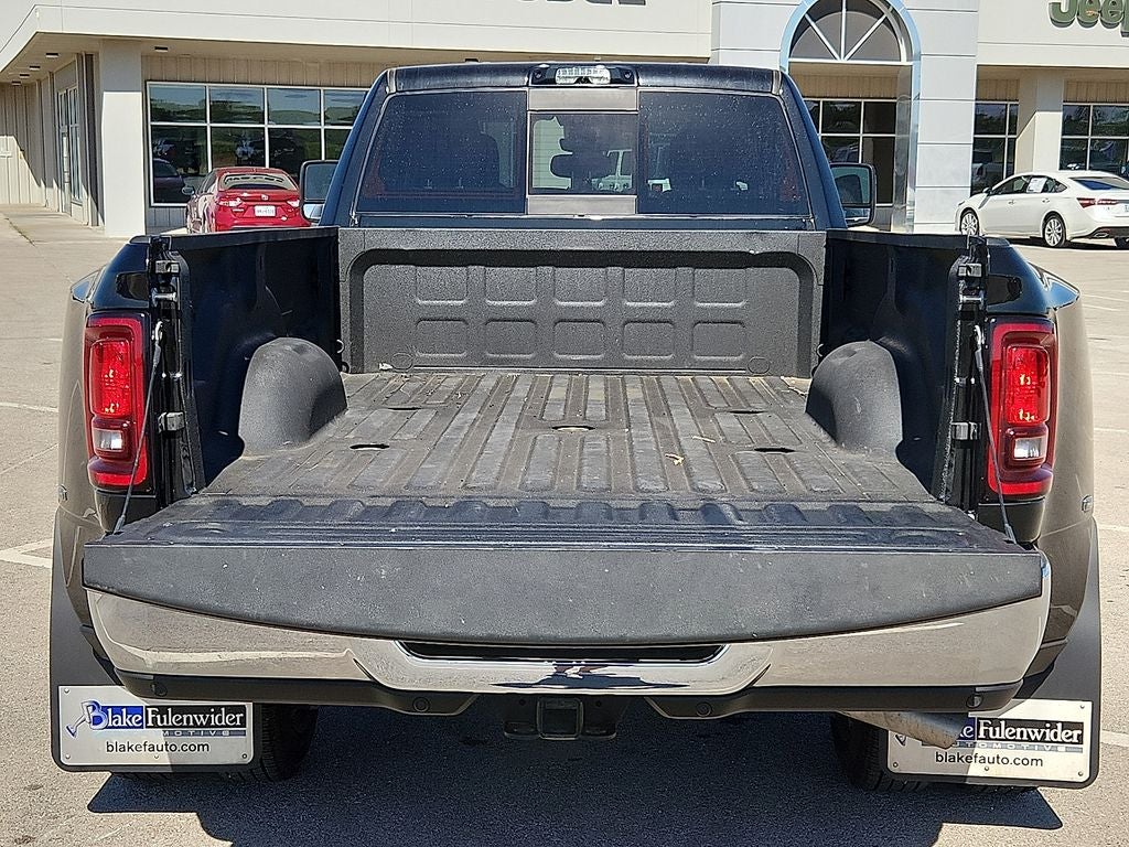 2026 RAM 3500 Tradesman Crew Cab 4x4 8' Box