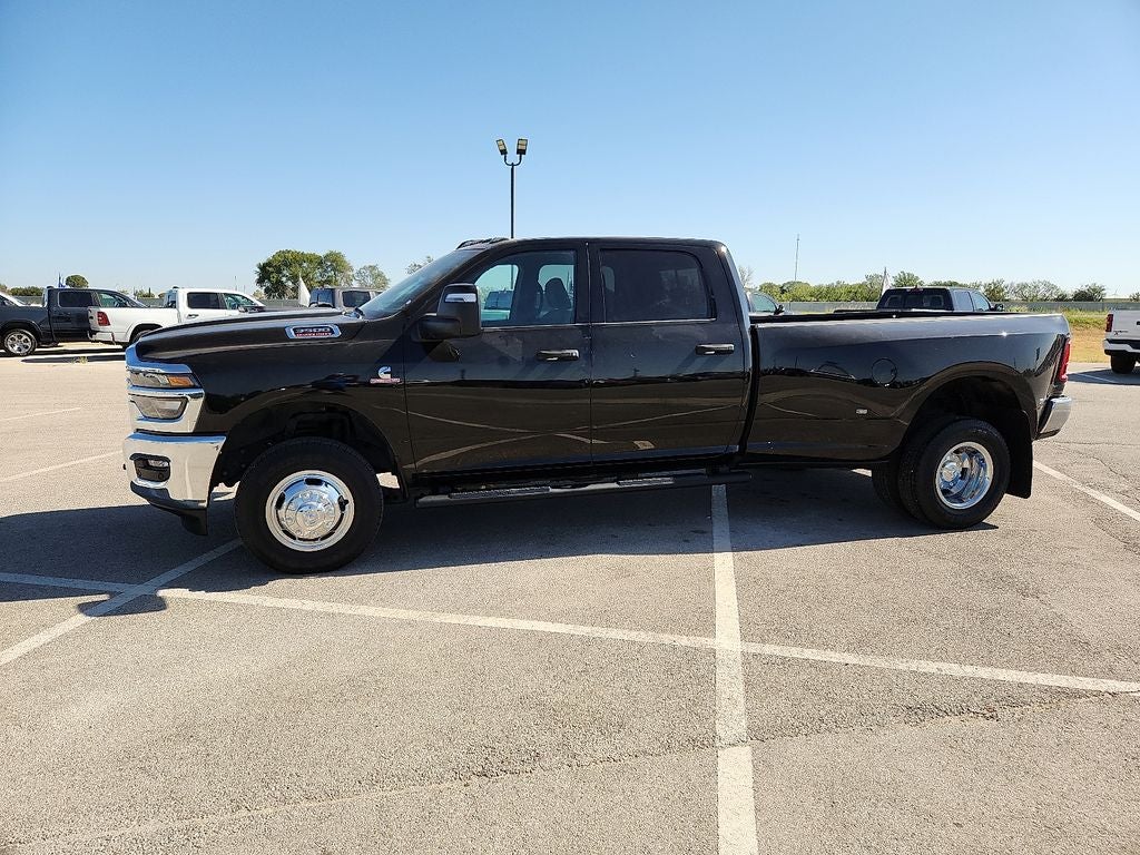 2026 RAM 3500 Tradesman Crew Cab 4x4 8' Box