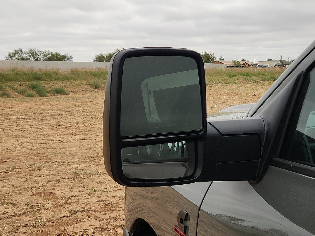 2027 RAM 3500 RAM 3500 TRADESMAN CREW CAB 4X4 8' BOX