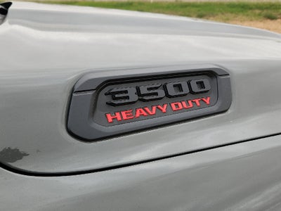 2027 RAM 3500 RAM 3500 TRADESMAN CREW CAB 4X4 8' BOX