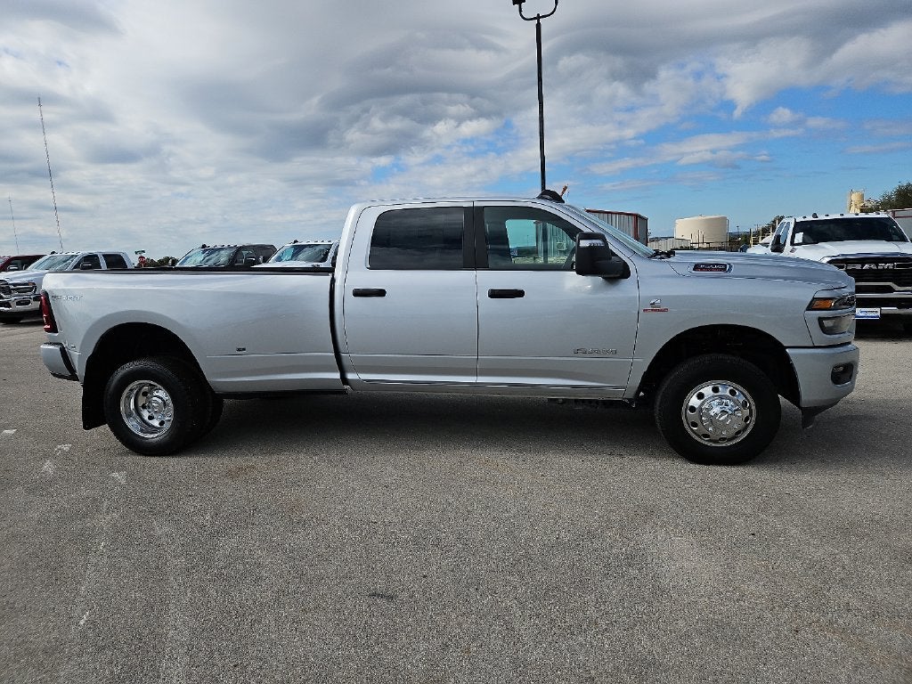 2026 RAM 3500 RAM 3500 LONE STAR CREW CAB 4X4 8' BOX