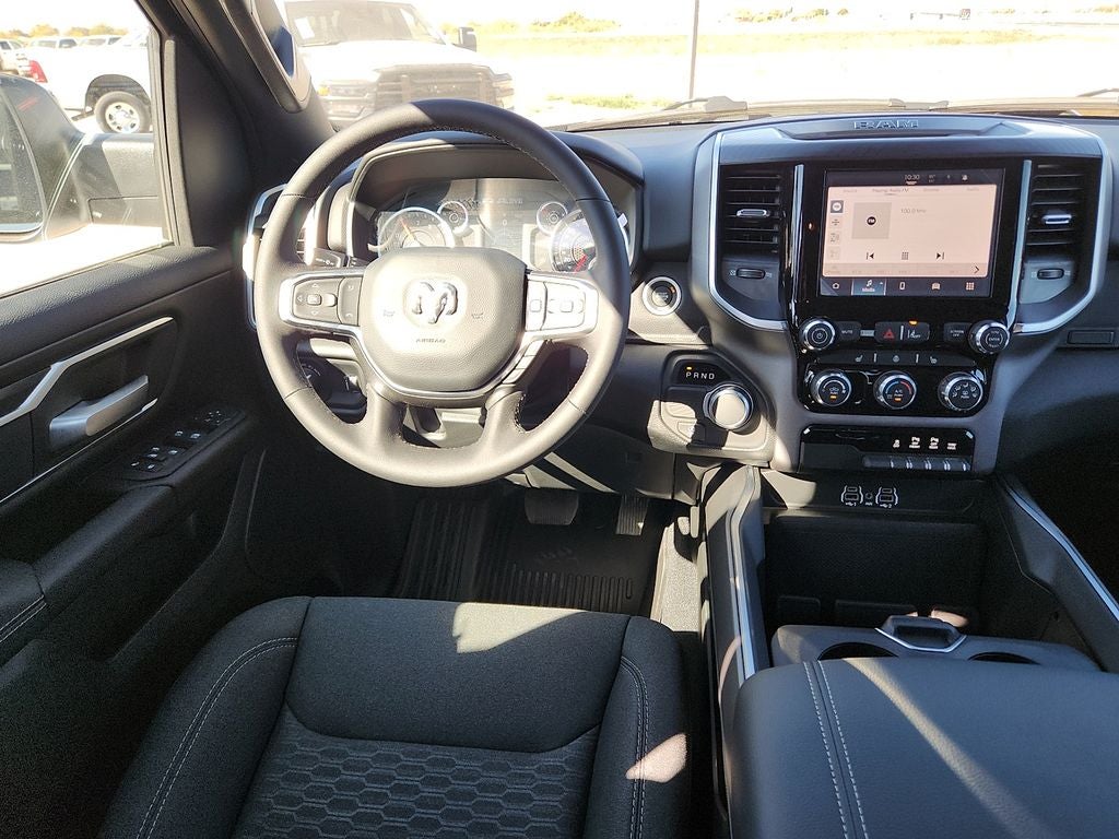 2025 RAM 1500 RAM 1500 LONE STAR CREW CAB 4X2 5'7' BOX