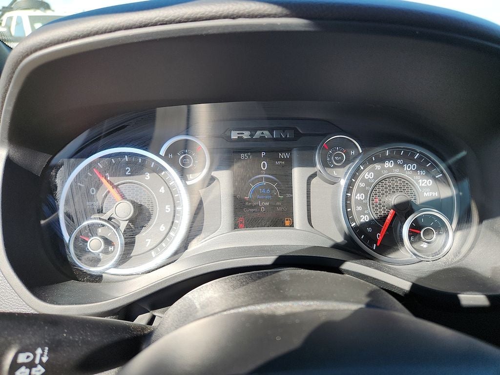 2025 RAM 1500 RAM 1500 LONE STAR CREW CAB 4X2 5'7' BOX