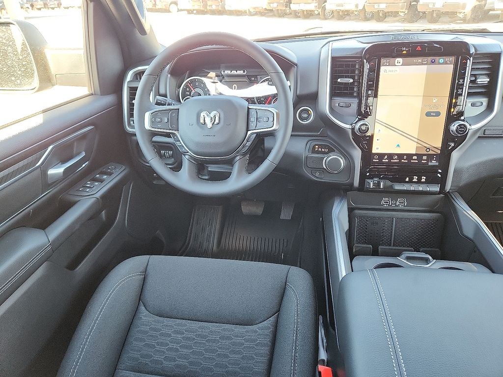 2025 RAM 1500 RAM 1500 LONE STAR CREW CAB 4X2 5'7' BOX