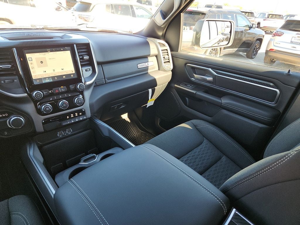 2025 RAM 1500 RAM 1500 LONE STAR CREW CAB 4X2 5'7' BOX