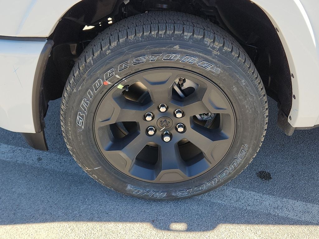 2025 RAM 1500 RAM 1500 LONE STAR CREW CAB 4X2 5'7' BOX