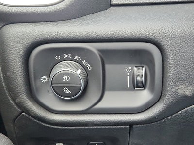 2026 RAM 1500 Lone Star Crew Cab 4x4 5'7' Box