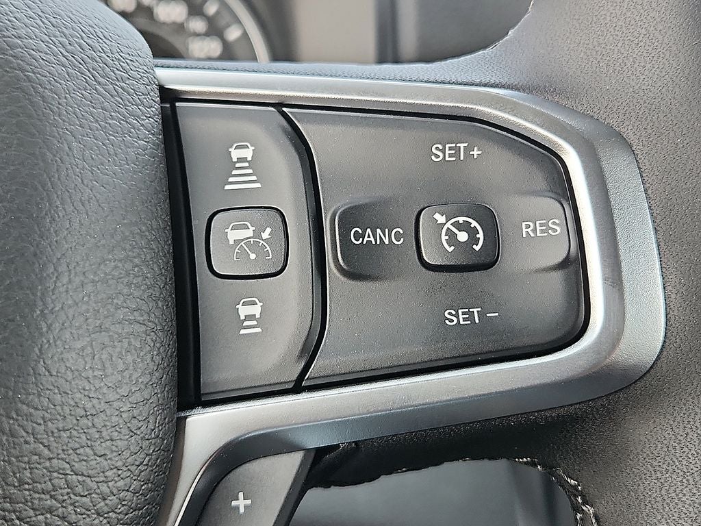 2026 RAM 1500 Lone Star Crew Cab 4x4 5'7' Box