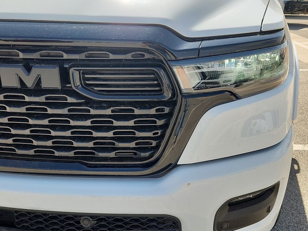 2026 RAM 1500 Lone Star Crew Cab 4x4 5'7' Box