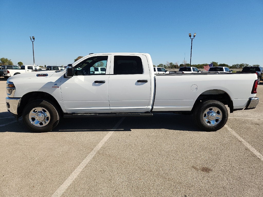 2027 RAM 2500 RAM 2500 TRADESMAN CREW CAB 4X4 8' BOX