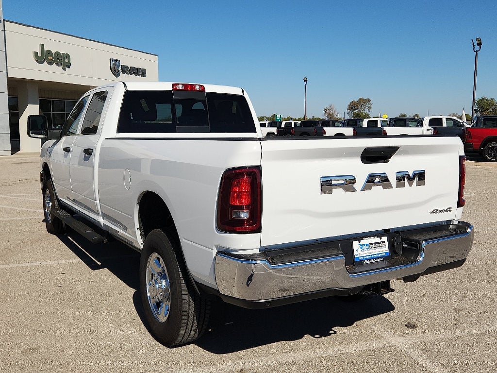 2027 RAM 2500 RAM 2500 TRADESMAN CREW CAB 4X4 8' BOX