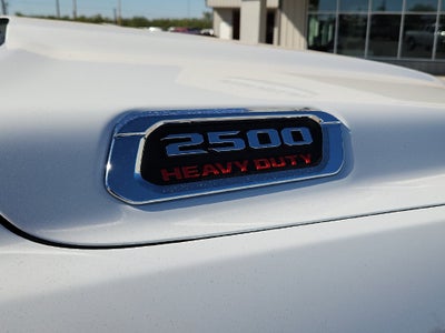 2027 RAM 2500 RAM 2500 TRADESMAN CREW CAB 4X4 8' BOX