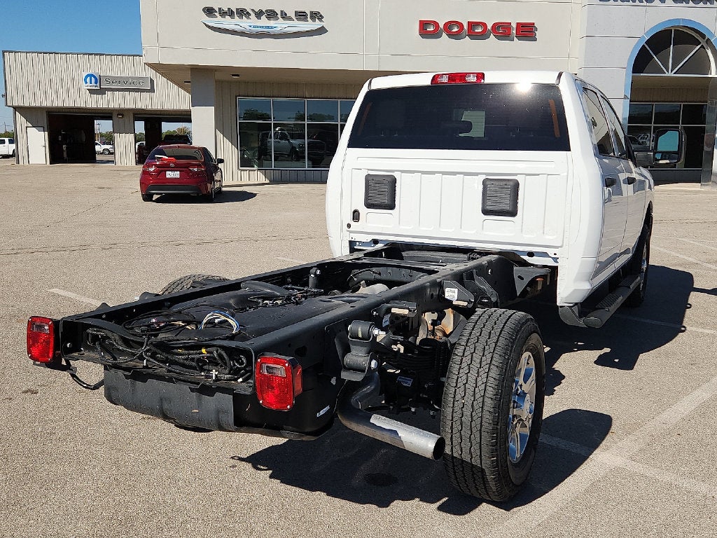 2026 RAM 3500 Chassis Cab RAM 3500 TRADESMAN CREW CAB CHASSIS 4X4 60' CA