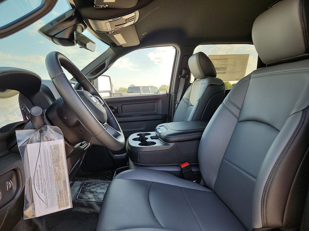 2027 RAM 3500 Chassis Cab Tradesman