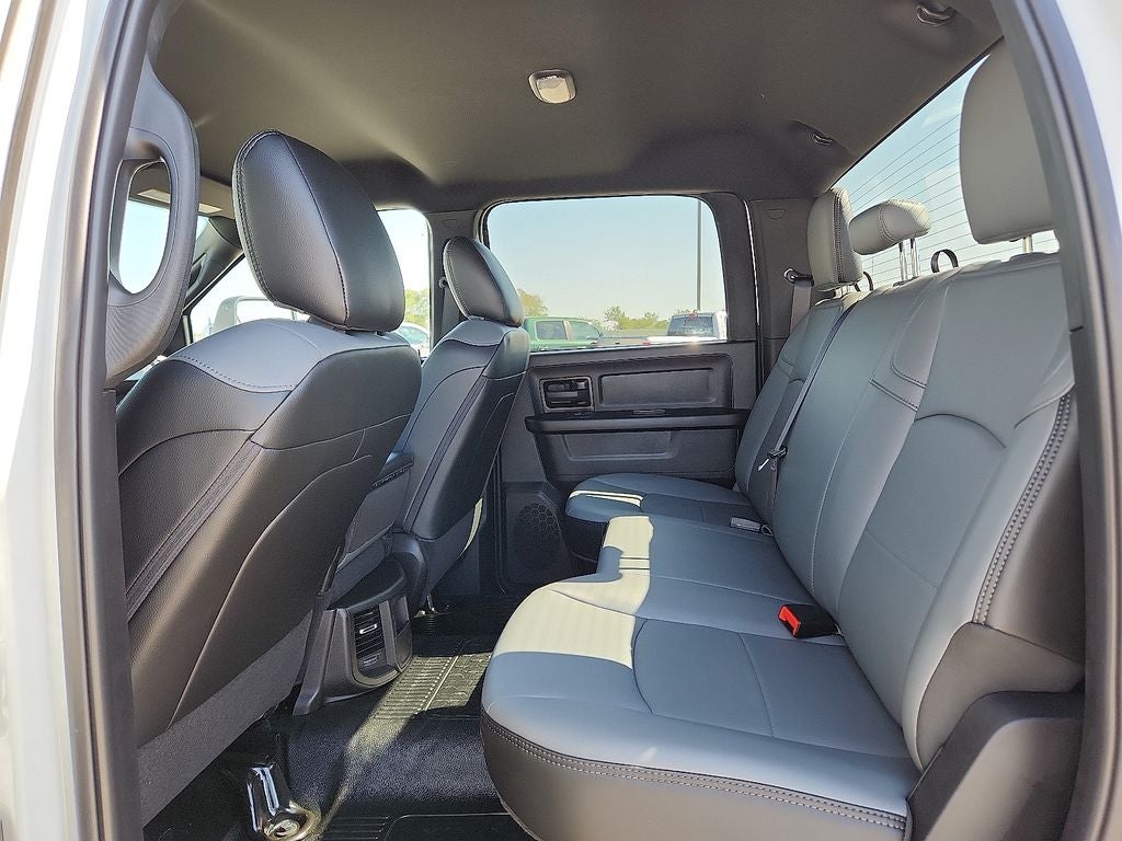 2027 RAM 3500 Chassis Cab Tradesman