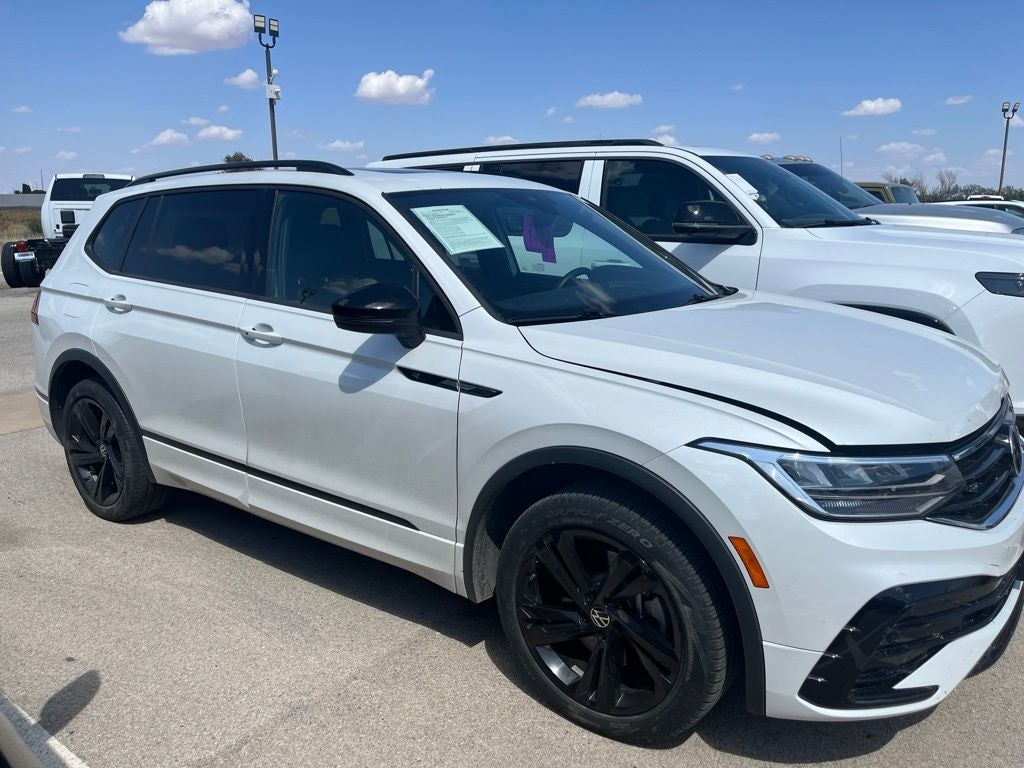 2024 Volkswagen Tiguan 2.0T SE R-Line Black
