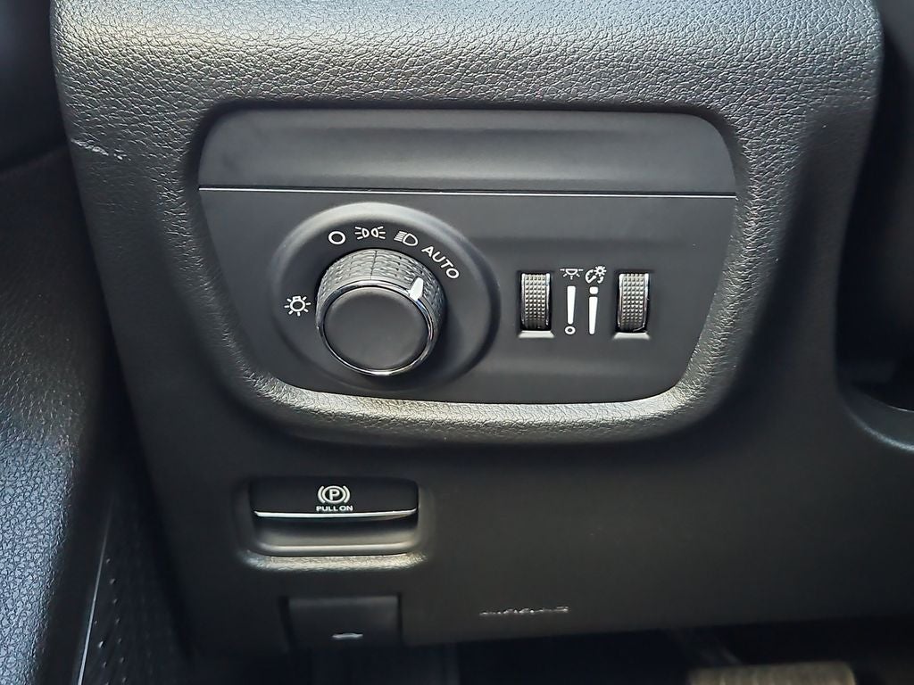 2026 Jeep Grand Cherokee GRAND CHEROKEE LAREDO 4X4