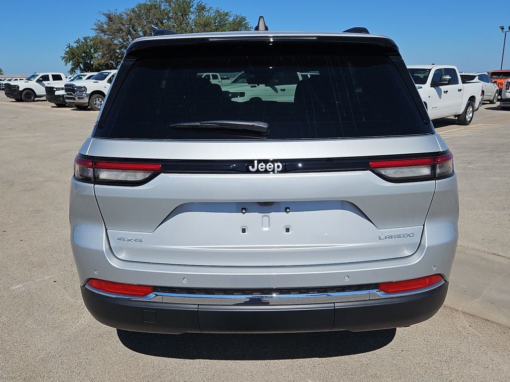 2026 Jeep Grand Cherokee GRAND CHEROKEE LAREDO 4X4