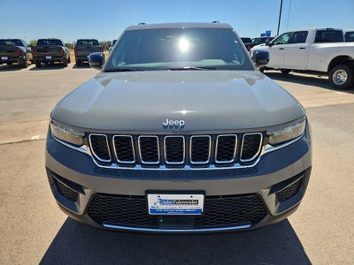 2027 Jeep Grand Cherokee GRAND CHEROKEE LAREDO X 4X4