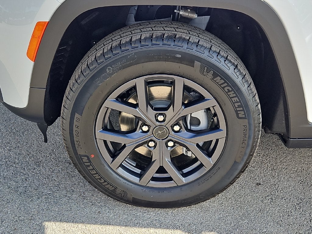 2027 Jeep Grand Cherokee GRAND CHEROKEE LAREDO ALTITUDE 4X4