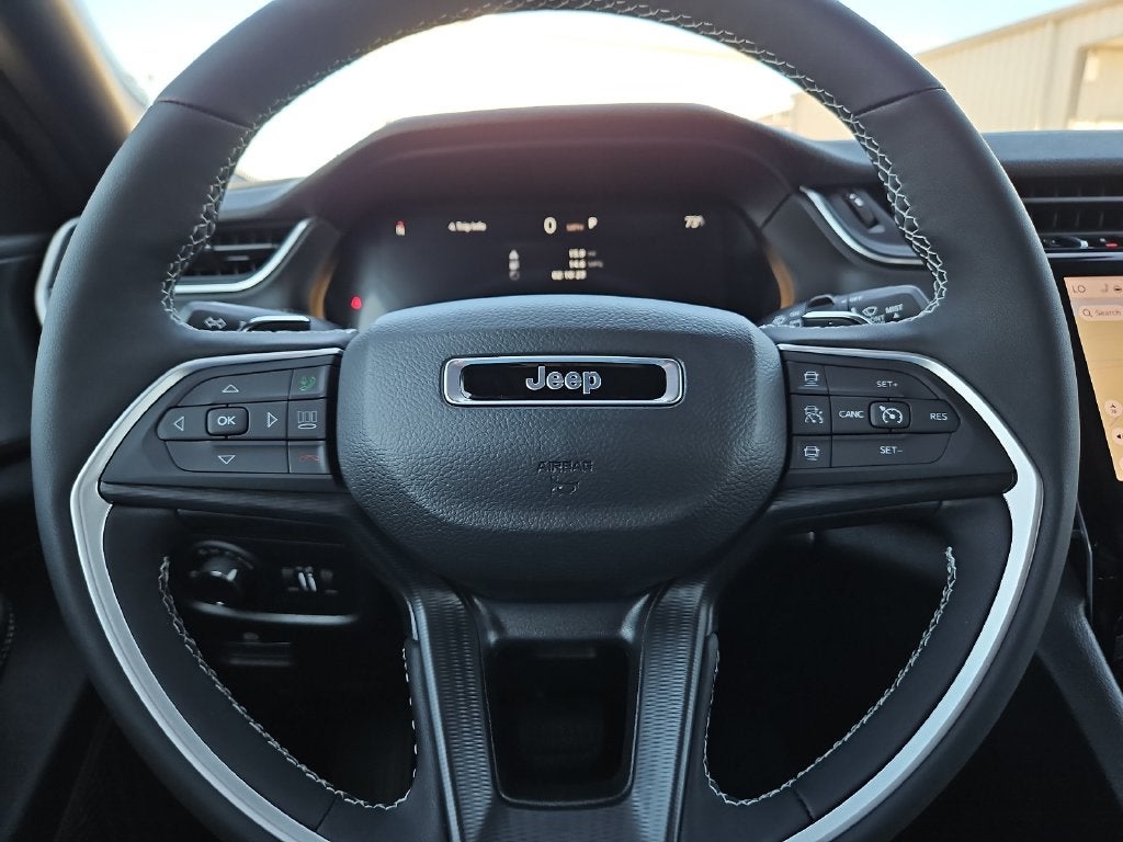 2027 Jeep Grand Cherokee GRAND CHEROKEE L LAREDO X 4X4