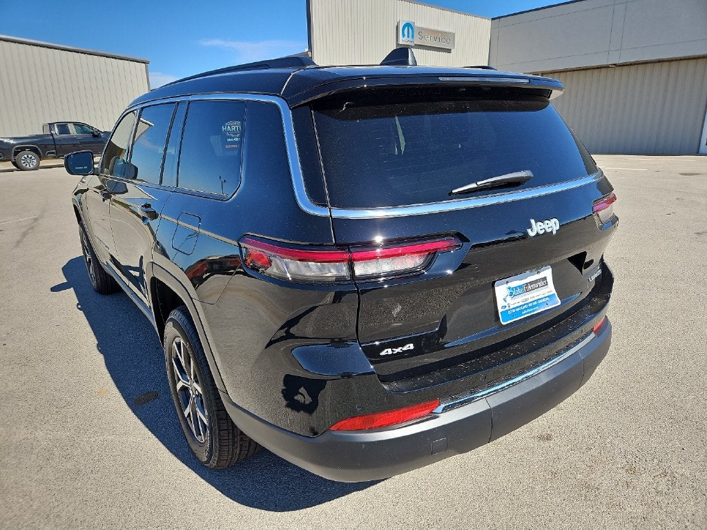 2027 Jeep Grand Cherokee GRAND CHEROKEE L LAREDO X 4X4