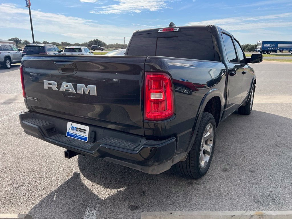 2025 RAM 1500 Lone Star Crew Cab 4x2 5'7' Box