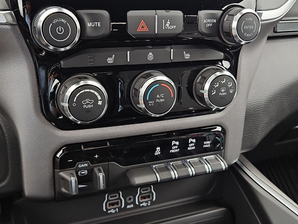 2026 RAM 1500 RAM 1500 BIG HORN CREW CAB 4X2 5'7' BOX