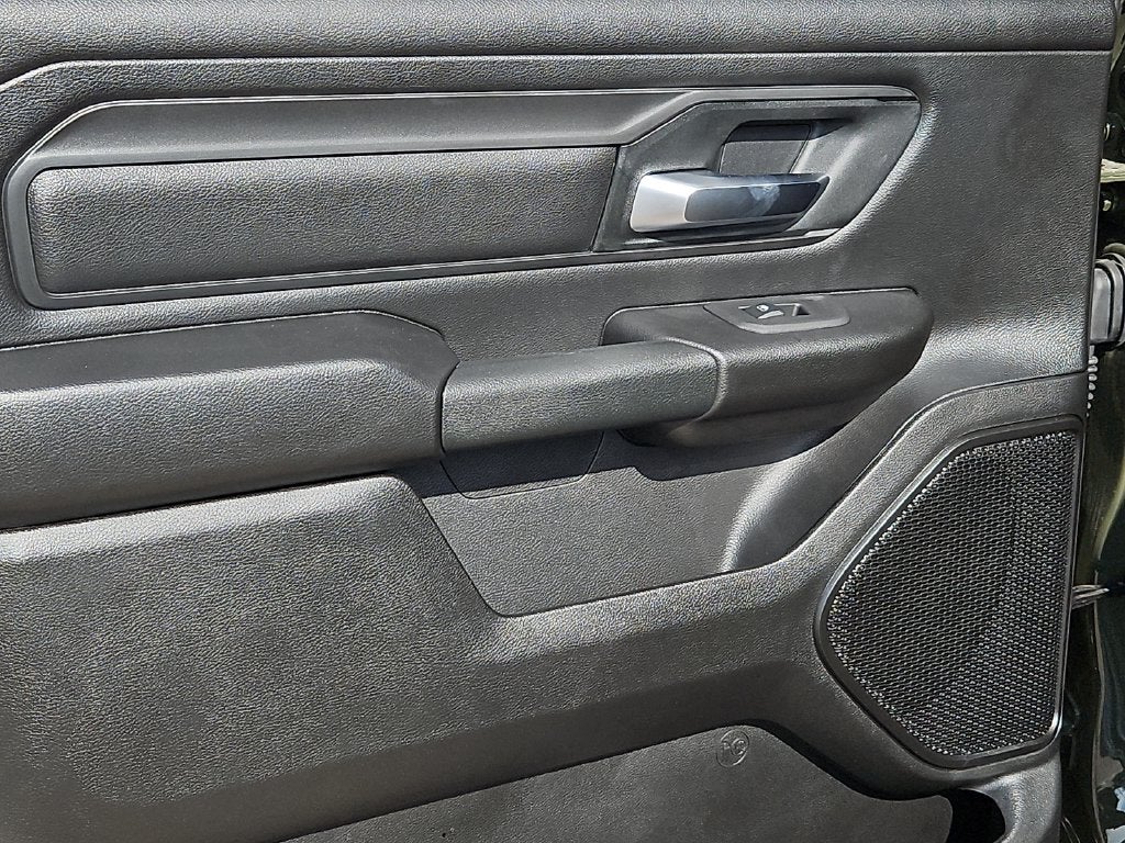 2026 RAM 1500 RAM 1500 EXPRESS CREW CAB 4X4 5'7' BOX