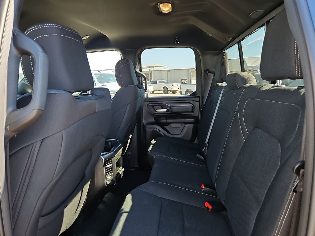 2026 RAM 1500 RAM 1500 EXPRESS QUAD CAB 4X4 6'4' BOX