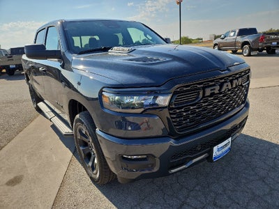 2027 RAM 1500 RAM 1500 EXPRESS CREW CAB 4X4 5'7' BOX