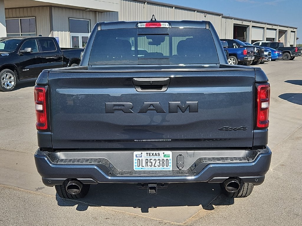 2027 RAM 1500 RAM 1500 EXPRESS CREW CAB 4X4 5'7' BOX