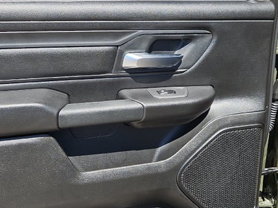 2027 RAM 1500 RAM 1500 EXPRESS CREW CAB 4X4 5'7' BOX