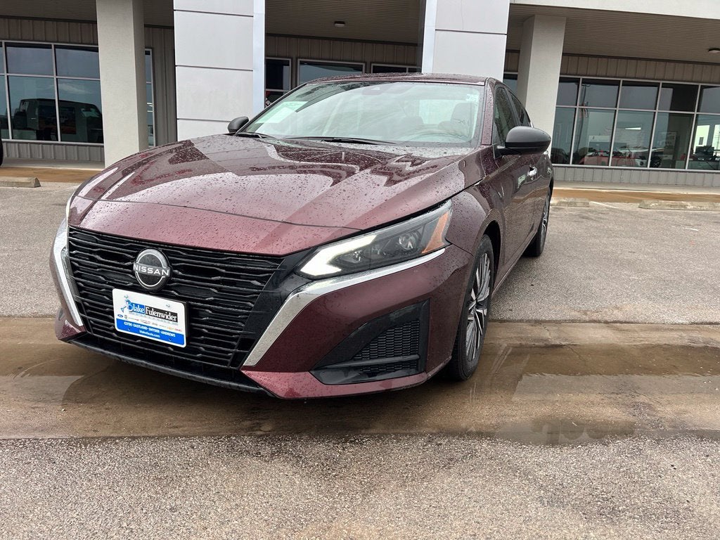 2025 Nissan Altima SV FWD