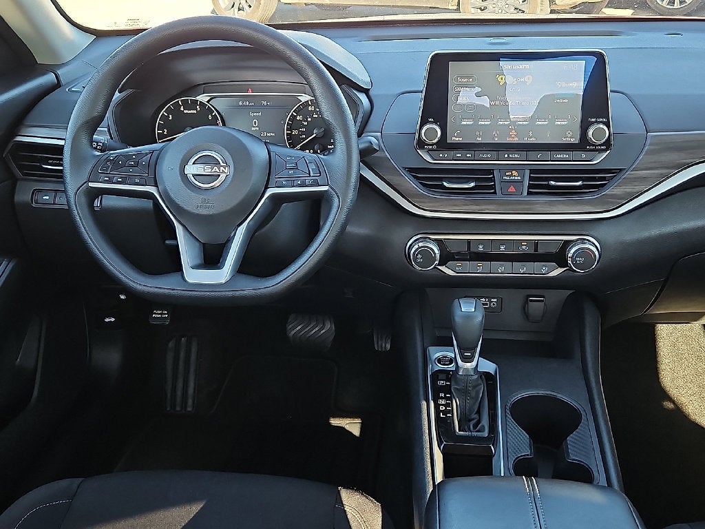 2025 Nissan Altima SV FWD