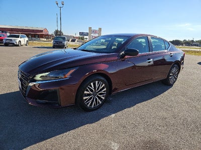 2025 Nissan Altima SV FWD