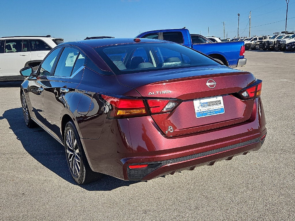 2025 Nissan Altima SV FWD