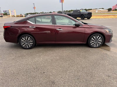 2025 Nissan Altima SV FWD