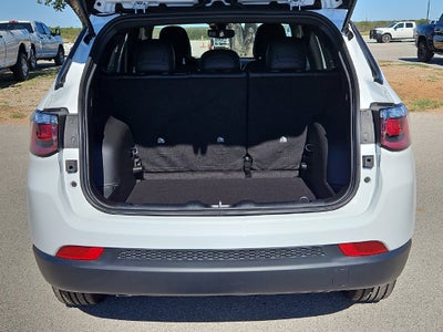 2027 Jeep Compass COMPASS LATITUDE ALTITUDE 4X4