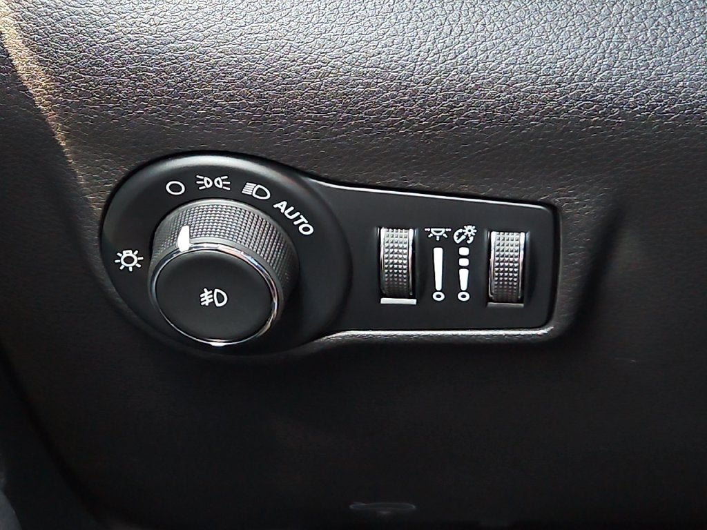 2027 Jeep Compass COMPASS LATITUDE ALTITUDE 4X4