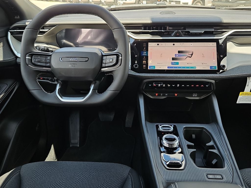 2026 Jeep Cherokee CHEROKEE LAREDO 4X4