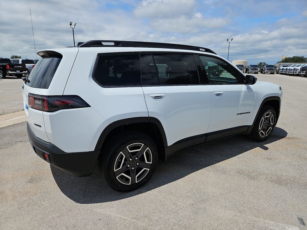 2026 Jeep Cherokee CHEROKEE LAREDO 4X4