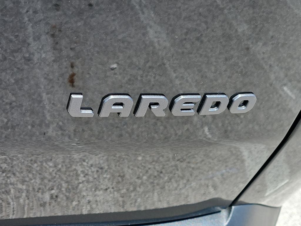 2026 Jeep Cherokee CHEROKEE LAREDO 4X4