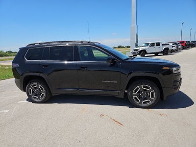 2026 Jeep Cherokee CHEROKEE LAREDO 4X4