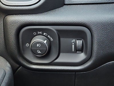 2026 RAM 2500 RAM 2500 TRADESMAN CREW CAB 4X4 6'4' BOX