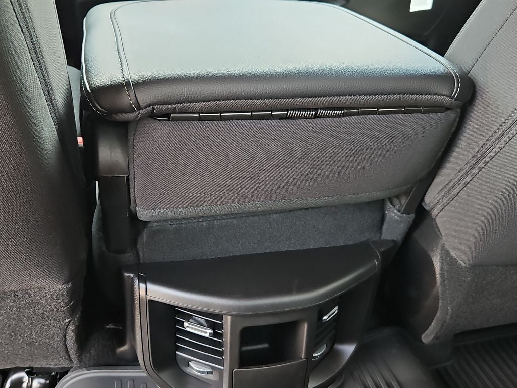 2026 RAM 2500 RAM 2500 TRADESMAN CREW CAB 4X4 6'4' BOX