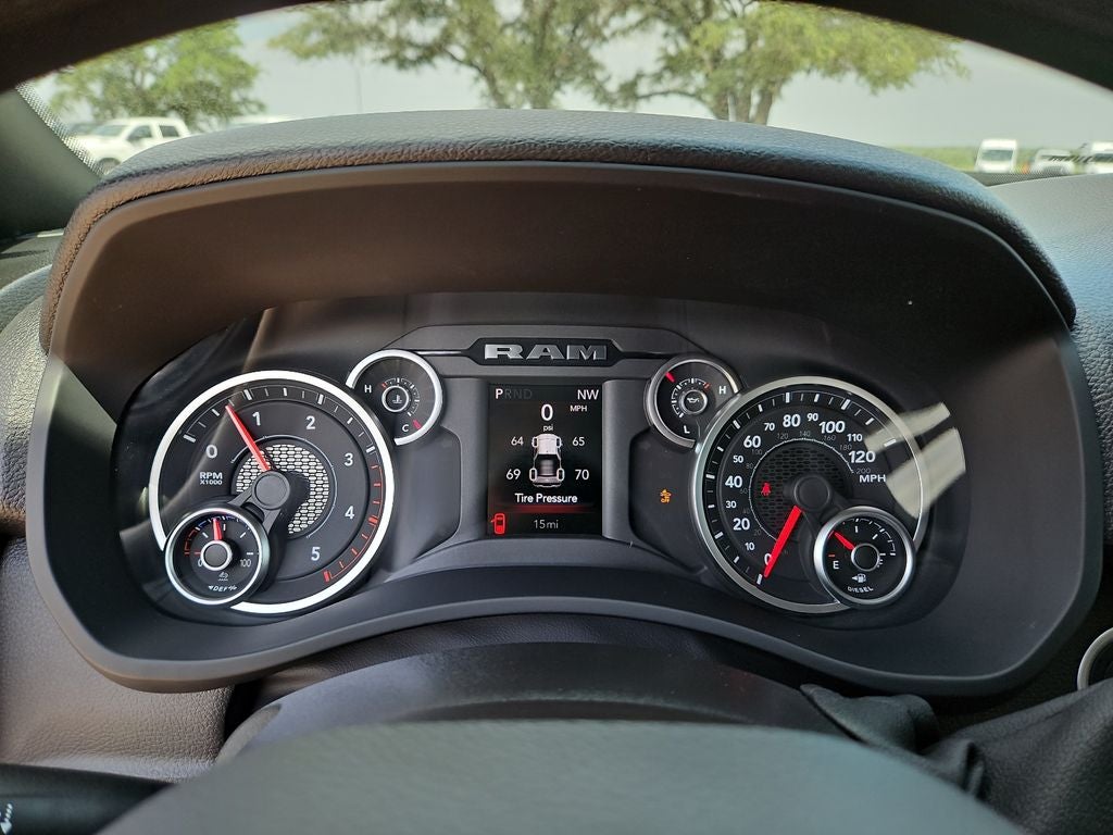 2026 RAM 2500 RAM 2500 TRADESMAN CREW CAB 4X4 6'4' BOX